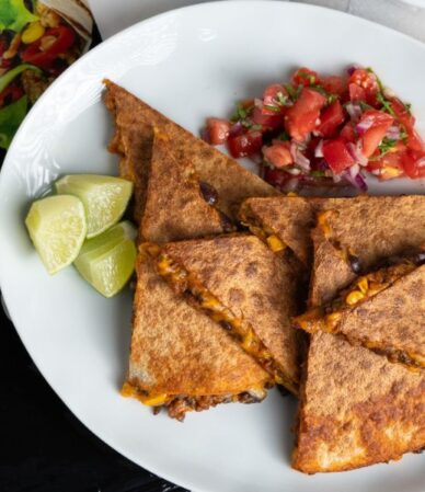 Wrap proteinowy quesadillas z wołowiną i czarną fasolą QF